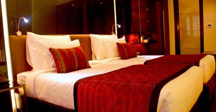 Hotel The Gaur Chandīgarh Zewnętrze zdjęcie